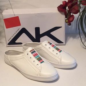 Anne Klein Sport ZASA White Multi Size 9M